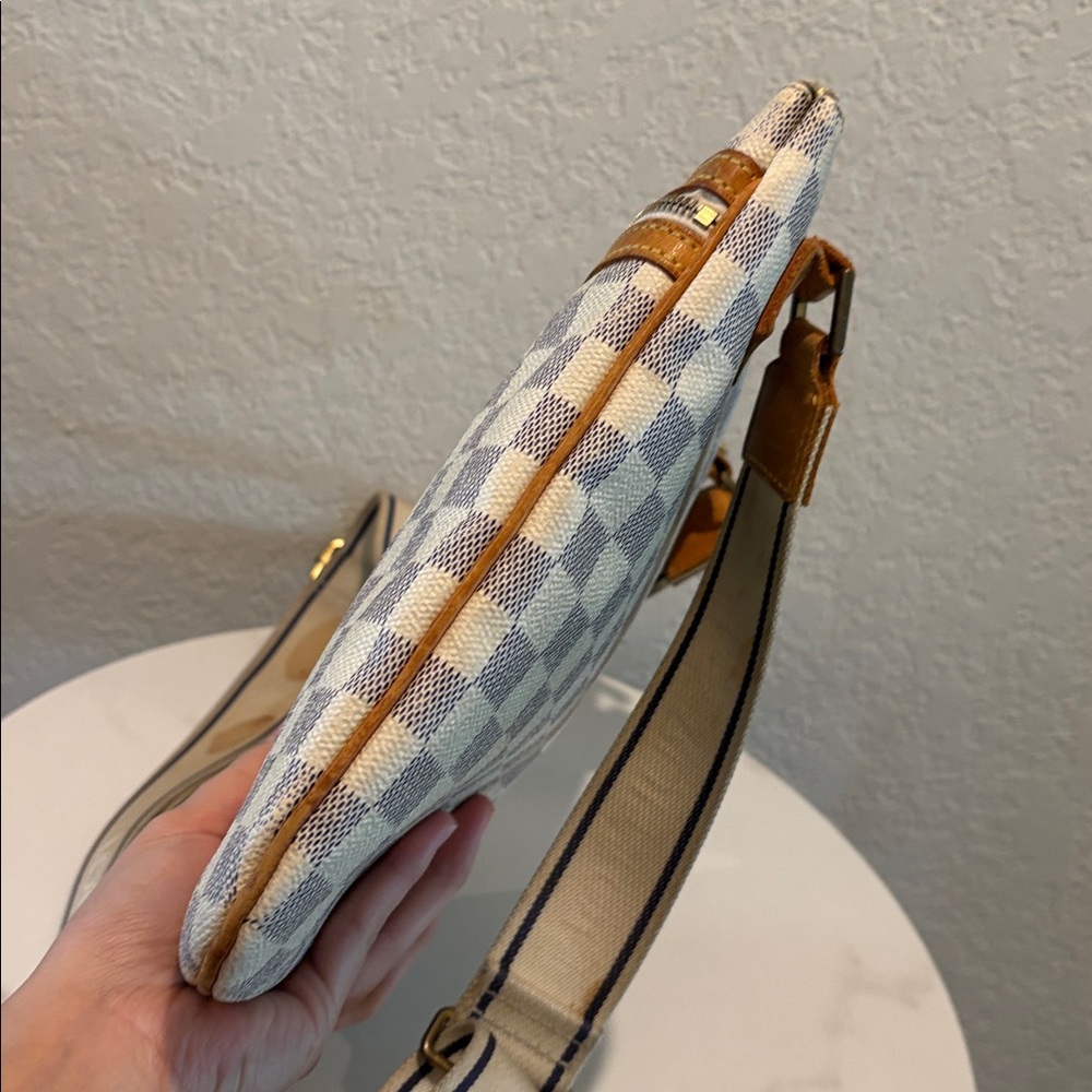 Louis Vuitton Azur Crossbody Bosphore White Damier Azur - Picture 7 of 16
